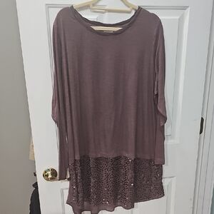 Logo By Lori Goldstein Top With Chiffon And Sequins - Size 2x